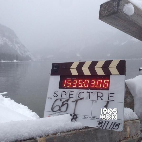 《007：大破魔鬼党》片场照 白雪皑皑难觅邦德
