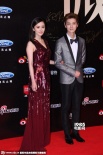 杨幂惊艳长裙挽呆萌鹿晗 人妻高圆圆露纤腰迷人