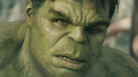 《复仇者联盟2》电视宣传片 强敌环伺绿巨人被虐