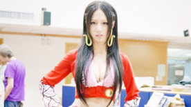 女帝林采緹造炮轟反嗆 我就是長得比你正賺比你多