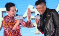 周润发自曝给刘嘉玲当红娘 称不开心就揍老婆