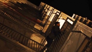 《暗夜逐仇》精彩片段 连姆·尼森对抗绝命杀手