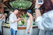 內(nèi)地演員高曙光求婚成功 與未婚妻現(xiàn)場(chǎng)幸福擁吻