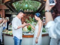 內(nèi)地演員高曙光求婚成功 與未婚妻現(xiàn)場幸福擁吻