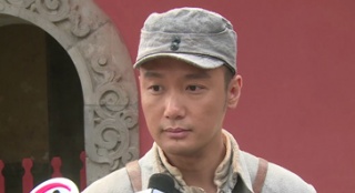 直擊《誘狼》開機(jī)儀式 主演鞏諍自曝為減肥吃苦頭
