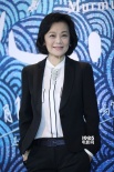 《念念》红毯：李心洁蓝裙优雅 张艾嘉西装帅气