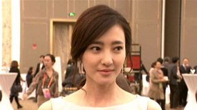 王丽坤传授瘦身神技能 携《重生爱人》备战北影节