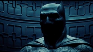 《蝙蝠侠大战超人》预告片前瞻 蝙蝠侠新战衣亮相