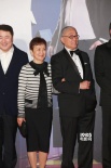 花样爷爷曾江入围最佳男配角 携妻子恩爱亮相