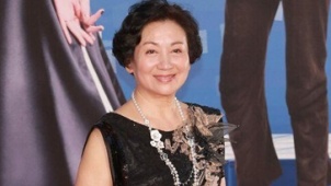 《暴疯语》剧组亮相 主演黄晓明缺席红毯