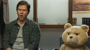 《泰迪熊2》中文片段 贱熊沃尔伯格默契模拟法庭