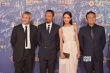 《智取威虎山》徐克与张涵予亮相 佟丽娅女神范