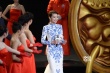 主持人蔣小涵、張斌、栗坤亮相 華服登臺精神煥發(fā)