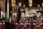 最后一组图展现了1万美女被强制带到宫中之后统一着装打扮觐见燕山君的场景。