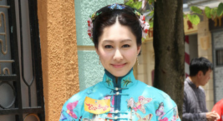 胡定欣蜜认与音乐人男友了解中 否认对方是富二代