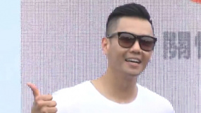 黑人搞不定“飞翔兄弟” 自曝再多一个小孩会崩溃