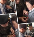 金在中获全连新兵第一 为养母戴康乃馨庆母亲节