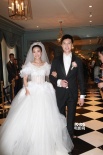 《甄嬛》安小主陶昕然举行婚礼 与老公甜蜜拥吻