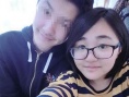 “金龜子”16歲女兒早戀 與小男友激吻照曝光