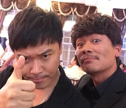 王寶強陳思誠變表情帝網(wǎng)友調侃：公開戀情了？