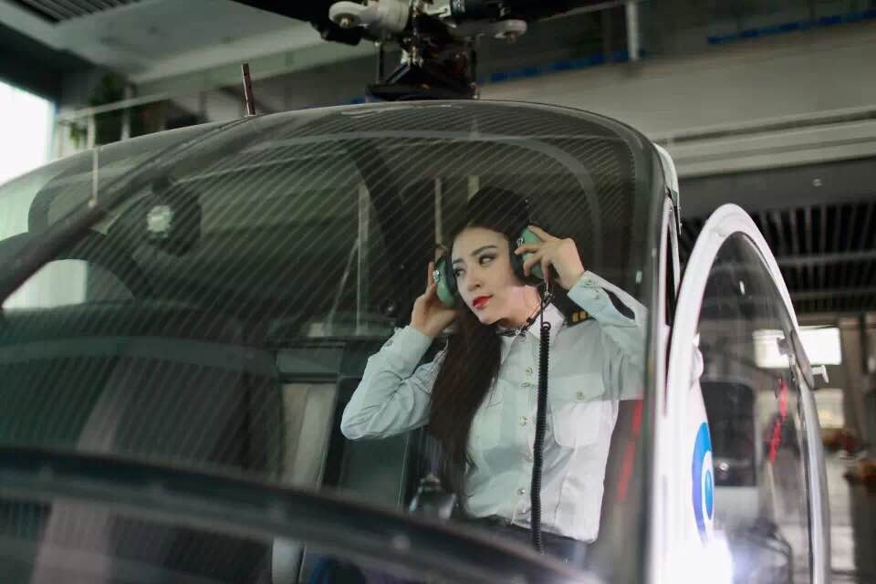 酷似范冰冰校花伍娇走红 曾是《非诚》人气嘉宾