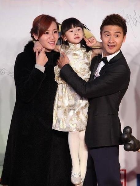 张亮再当爸黄磊小女儿曝光 盘点生二胎明星夫妻