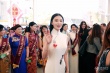 张馨予穿纯白旗袍现身米兰 展灵秀雅致东方韵味