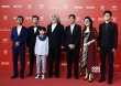 張紀中攜《戰(zhàn)神蚩尤》劇組現(xiàn)身 藍正龍陽光帥氣