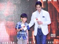 張紀中樊馨蔓夫妻檔亮相 藍正龍談“奶爸”心得