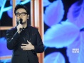 王铮亮深情献唱《十二公民》主题曲 直戳观众泪点