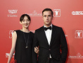 闭幕片《战火中的芭蕾》主创亮相 外籍演员亲切