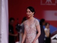 范文芳穿长裙优雅亮相红毯 不老容颜展迷人微笑