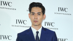 看医生带女友被疑怀孕 周渝民不爽媒体现场发飙