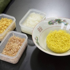 愛吃拉面的小泉同學(xué)