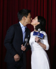 周迅高圣远热吻庆结婚周年 范晓萱与阿雅激吻