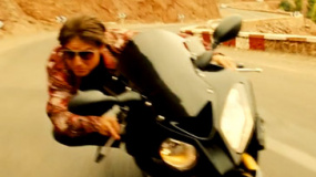 《碟中谍5》中文拍摄特辑 阿汤哥骑摩托惊险追车