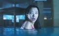 《恐怖游泳馆》预告 长发女鬼浮出水面吓坏众人