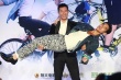 彭于晏遭竇驍“公舉抱” 王珞丹談炒作：然并卵