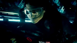 《碟中谍5》精彩片段 阿汤哥陷水流漩涡氧气告急