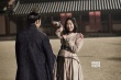 《侠女》曝光片场花絮照 全度妍金高恩笑容灿烂
