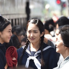 紅十字：女人們的入伍通知單