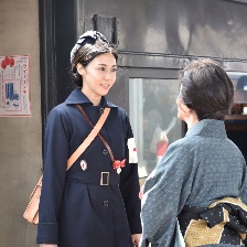 紅十字：女人們的入伍通知單