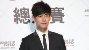 周渝民被赞帅出新高度 新片拍星爷式喜剧充满能量