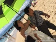 43岁牛莉再披婚纱拍结婚照 女儿当花童场面温馨
