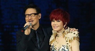 張學(xué)友奔臺兌現(xiàn)世紀(jì)合唱 加碼送情歌讓二姊聽到哭