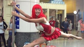 黃子佼女友跳性感鋼管舞賺錢 發(fā)文感慨辛苦了