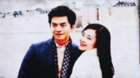 李健演唱会高调秀恩爱 与妻子合影首度曝光