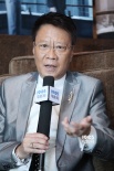 黄岳泰:首当导演剧本频遭拒 拍电影不留遗憾就好