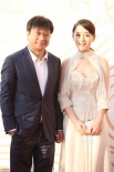 车永莉现身金鸡百花红毯 裸色蕾丝长裙似女神