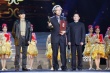 《狼圖騰》獲最佳美術(shù)獎 全榮哲登臺感謝團(tuán)隊